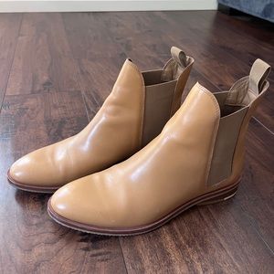 Everlane Tan Camel Leather Chelsea Boot Size 7